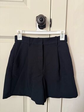 Abercrombie & Fitch Black High-Waist Tailored Shorts